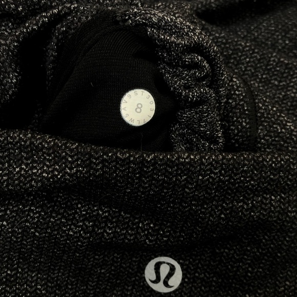 Lululemon leggings size 8 grey - Picture 4 of 4